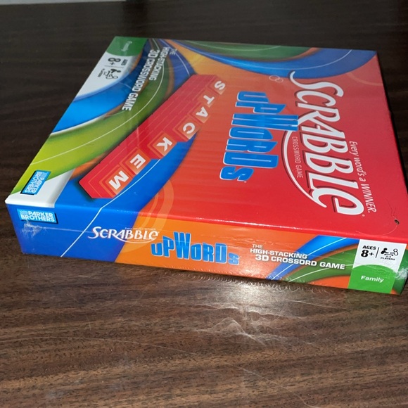 New Scrabble Upwards Stackem 3D Crossword Family Game Board Night Gift 2008 - Picture 5 of 6